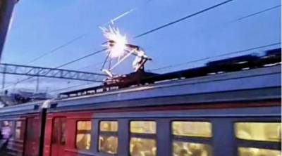 Беда в Одессе: подросток сделал селфи на крыше поезда и страшно обгорел, врачи делают все возможное