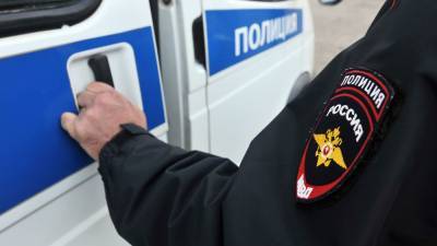 В Приморье по подозрению в избиении человека задержали двух полицейских - runews24.ru - Приморье край - Находка