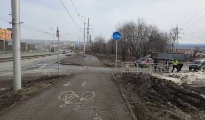 В Уфе демонтировали забор с велодорожки, которую высмеял урбанист Илья Варламов
