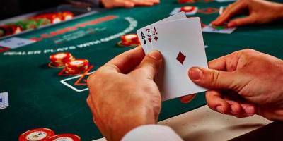 Супруги сорвали джекпот в трехкарточном покере. Бюджет семьи пополнился на полмиллиона долларов