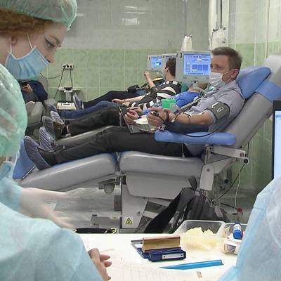 В Москве доноры сдали более 13 тонн плазмы с антителами к коронавирусу