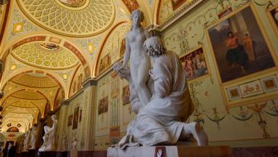 «В музее другие правила»: Пиотровский пожалел о резонансе вокруг нагих скульптур
