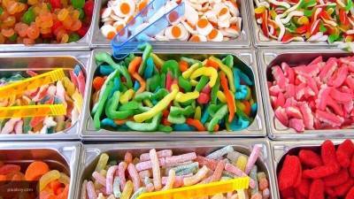 Диетолог назвала самые вредные виды сладостей, которые убивают организм
