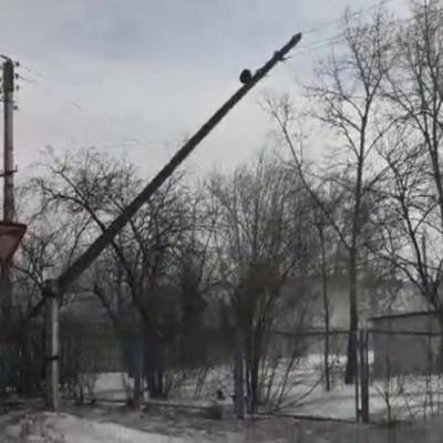 Шквалистый ветер повредил десятки автомобилей в Петропавловске-Камчатском