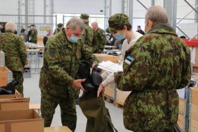 Русские солдаты армии Эстонии показывают гораздо меньше служебного рвения