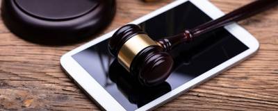 Российский изобретатель подал иск в суд на производителей смартфонов