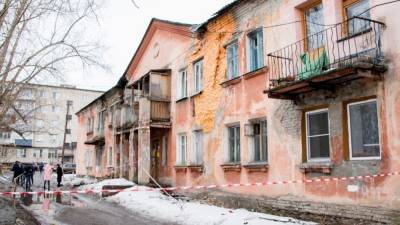 В Барнауле мэрия ищет 40 млн рублей на расселение жильцов аварийного дома