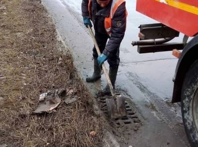 Ливнёвки, дороги и тротуары чистят в Ульяновске