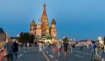 Экскурсии в России не смогут проводить иностранцы