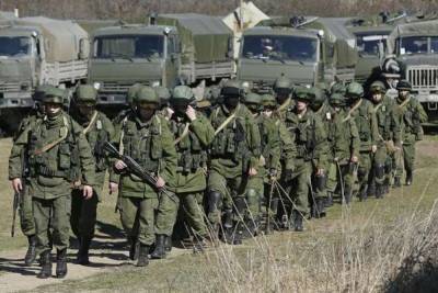 В Минобороны заявили о военной опасности из-за стягивания российских войск к границе Украины