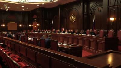 Конституционный суд намерен помочь жертвам домашнего насилия в РФ изменением статьи УК