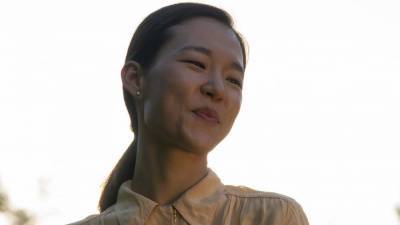 Звезда фильма «Минари», корейская актриса Хан Е-ри — о роли иммигрантки и новом отношении к семье, красоте и осознанности