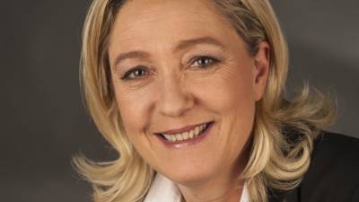 Марин Ле Пен подтвердила намерение участвовать в выборах президента Франции