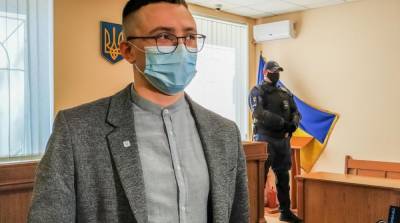 Активиста Стерненко отпустили из СИЗО под домашний арест