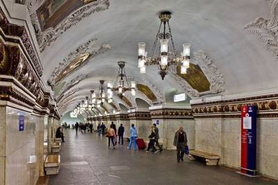 Движение на «синей» ветке метро в Москве восстановлено после сбоя