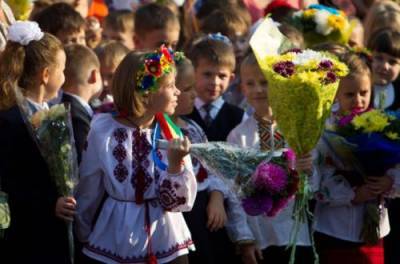 В Киеве решили временно отказаться от набора первоклассников в школы, и вот почему