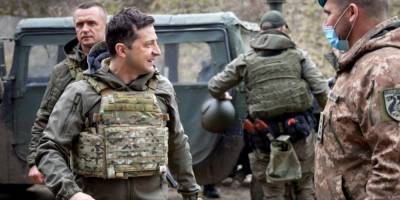 Зеленский посетил передовые позиции ВСУ на Донбассе, на которых погибли украинские военные