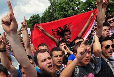 Албанцы Черногории желают присоединиться к бюджетам Албании и...