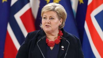 Премьер-министра Норвегии оштрафували за нарушение карантинных ограничений