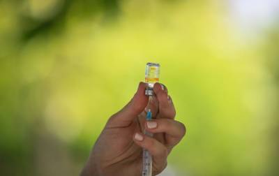 Регулятор ЕС расследует возможную связь между вакциной Johnson & Johnson и тромбами