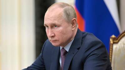 Путин предложил Совбезу обсудить информационную безопасность