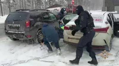Новости на "России 24". В Костромской области полицейские изъяли семь килограммов наркотиков