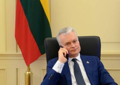 Г. Науседа обсудил с президентом Молдавии политическую ситуацию, борьбу с пандемией
