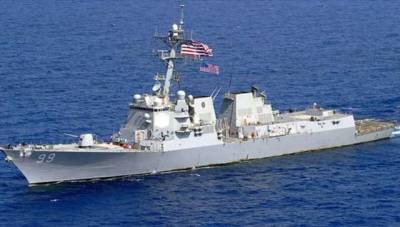 США из-за стягивания войск РФ направляют в Черное море два корабля