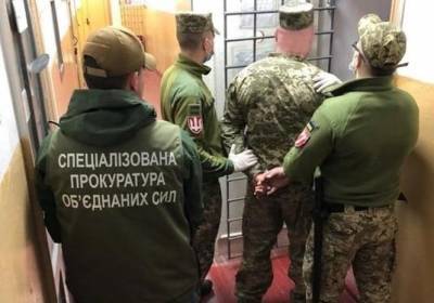 Суд арестовал военных, устроивших стрельбу в поезде "Константиновка-Киев"