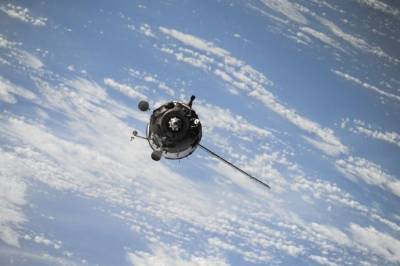 Американский спутник может столкнуться в космосе с советской ракетой