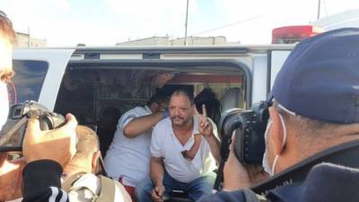 Видео: полицейские побили депутата кнессета в Иерусалиме, политики в гневе
