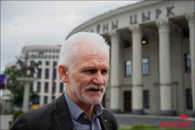 Допрос правозащитника Алеся Беляцкого в СК длился более четырех часов
