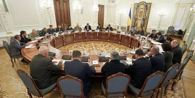 Зеленский подписал указ о санкциях против Януковича, Азарова, Пшонки и других - список - ТЕЛЕГРАФ
