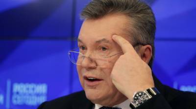 Зеленский ввел в действие решение СНБО о санкциях против Януковича, Азарова и экс-силовиков