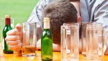 Названы неприметные признаки начинающегося алкоголизма