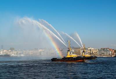 Фестиваль ледоколов откроет туристический сезон в Санкт-Петербурге