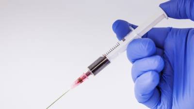 ВОЗ одобрила вакцину компании Moderna для экстренного применения
