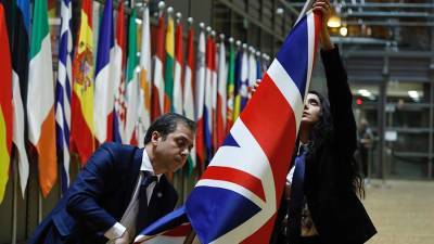 ЕС и Великобритания полностью завершили все формальности по Brexit