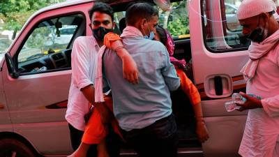 В Индии 18 пациентов с COVID-19 погибли в результате пожара в больнице
