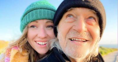 28-летняя девушка рассказала о любви с 76-летним мужчиной: Я плакала