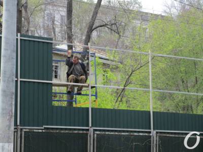 «Неправильный» гимн и старт новой стройки: чем запомнился в Одессе последний день апреля