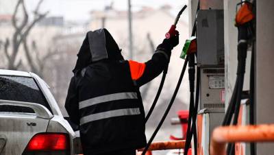 В России начинает действовать новая формула формирования цен на бензин