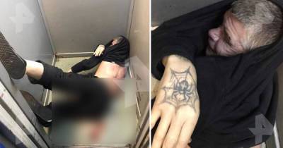 Мужчине вонзили нож в сердце в лифте жилого дома в Москве