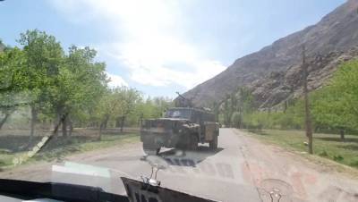 "Есть риск возврата в горячую фазу". Почему возник конфликт на границе Кыргызстана и Таджикистана