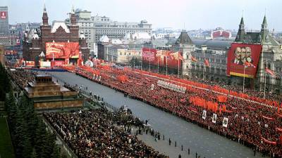«Рабочий класс заявил о своих политических правах»: как появился и проходил праздник 1 Мая в СССР видео демонстраций