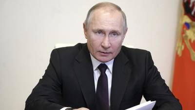 Путин поручил упростить выдачу вида на жительства для финалистов конкурса «Россия — страна возможностей»