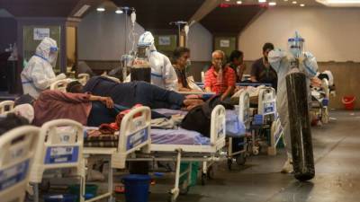 Индийские медики за сутки выявили более 400 тысяч случаев коронавируса
