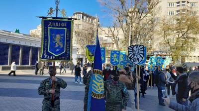 Киевские власти рассказали, почему не стали запрещать марш в честь боевиков Третьего рейха