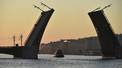 Санкт-Петербург подготовил программу к началу туристического сезона