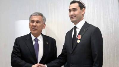 Сердар Бердымухамедов пообещал привлечь «Татнефть» к разработке месторождений на Каспии и получил медаль от главы Татарстана